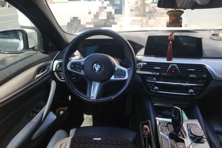 Used BMW 5 Series 2019 525i M Sport Package Steering Wheel