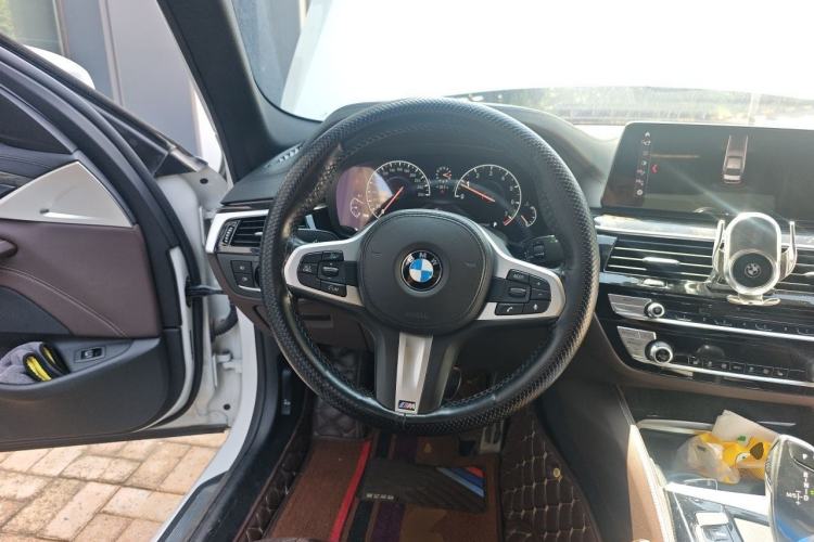 Used BMW 5 Series 2019 525Li M Sport Package Steering Wheel