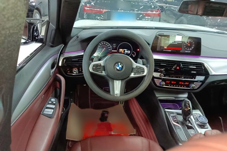 Used BMW 5 Series 2019 530Li Leading Model M Sport Package Steering Wheel