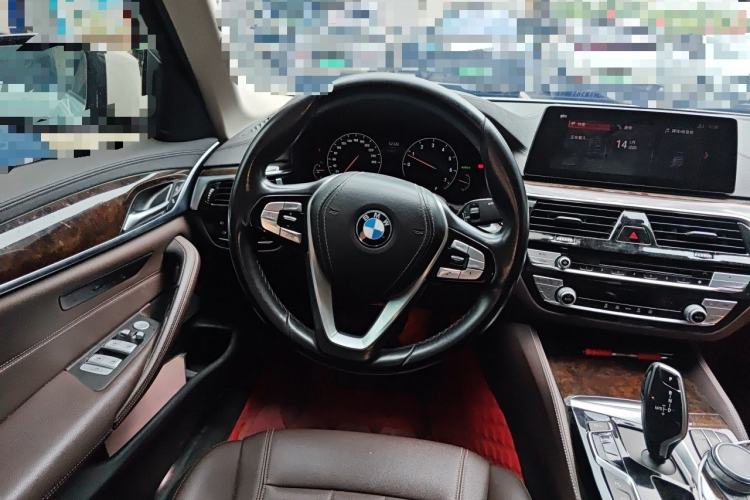 Used BMW 5 Series 2019 525Li Luxury Package Steering Wheel