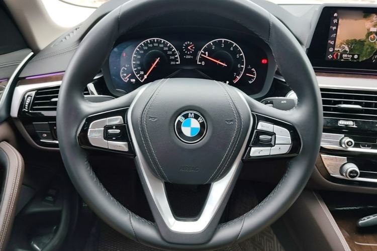 Used BMW 5 Series 2019 Facelifted 525Li Luxury Package Steering Wheel