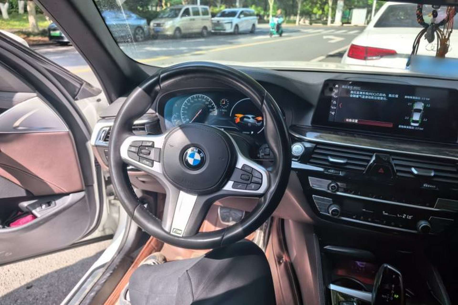 Used BMW 5 Series 2019 525Li M Sport Package Steering Wheel