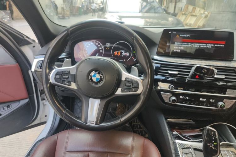 Used BMW 5 Series 2019 Facelifted 530Li Leading Edition M Sport Package Steering Wheel