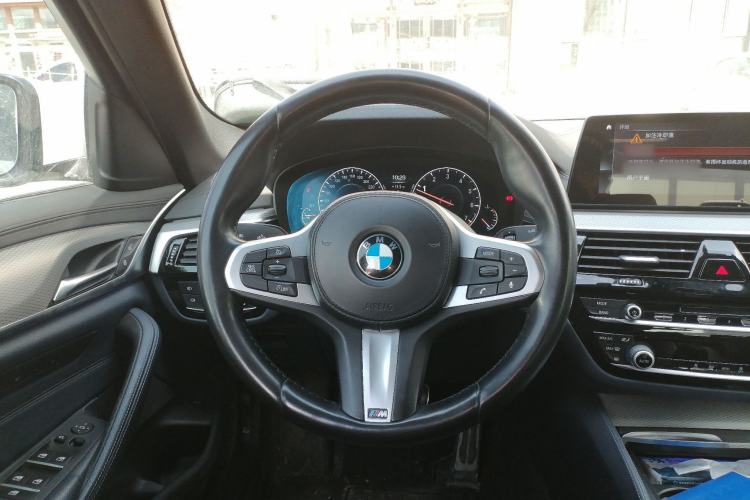 Used BMW 5 Series 2019 525i M Sport Package Steering Wheel