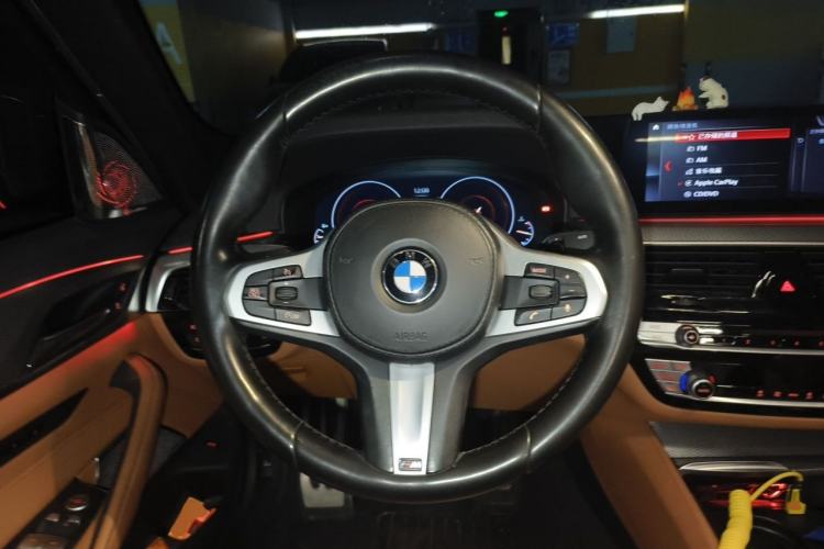 Used BMW 5 Series 2019 525i M Sport Package Steering Wheel