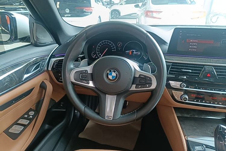 Used BMW 5 Series 2019 530Li Leading Model M Sport Package Steering Wheel