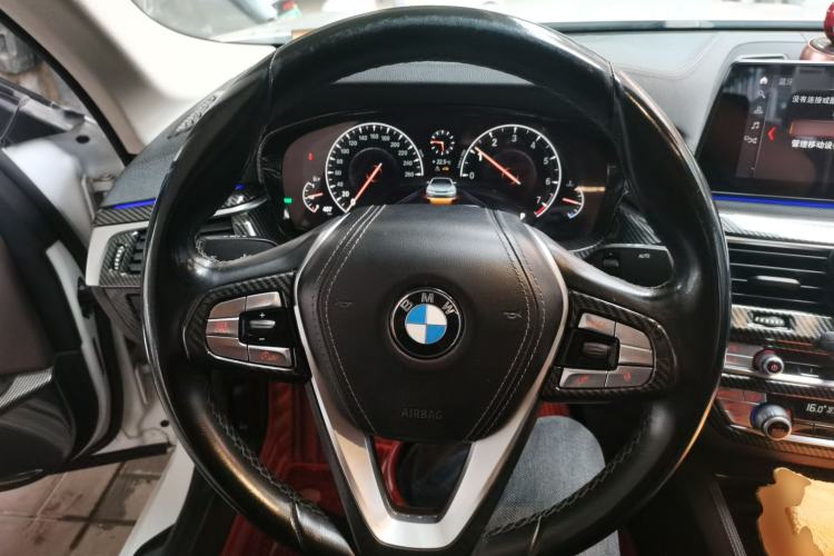 Used BMW 5 Series 2019 525Li Luxury Package Steering Wheel