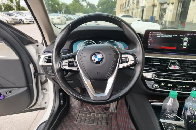 Used BMW 5 Series 2019 Facelifted 525Li Luxury Package Steering Wheel