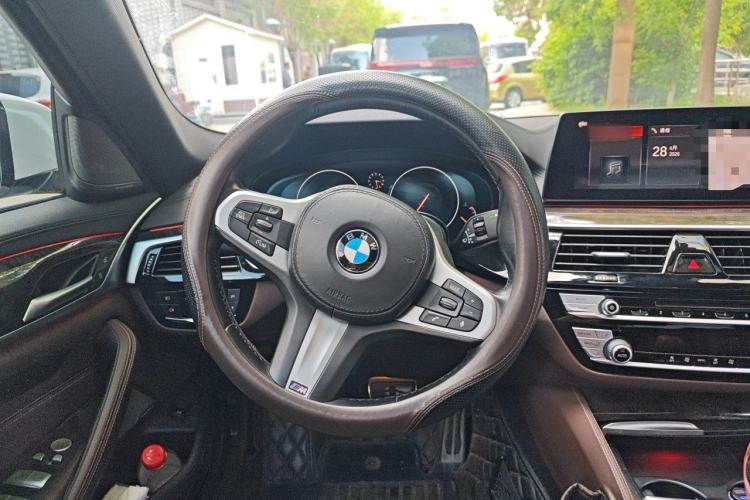 Used BMW 5 Series 2019 525Li M Sport Package Steering Wheel