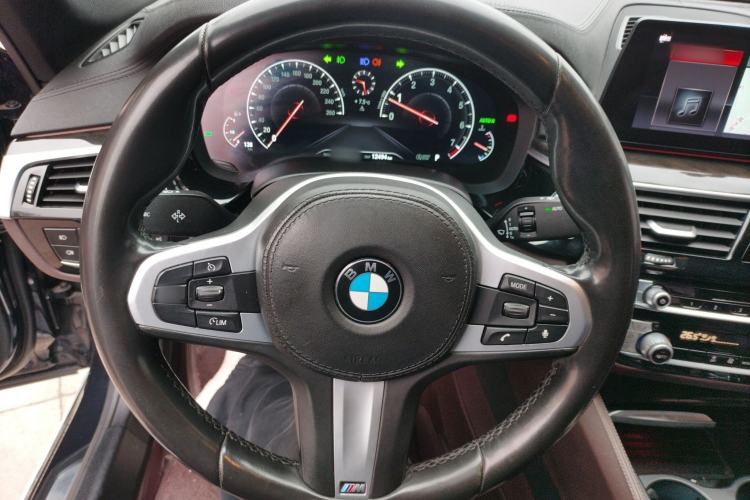Used BMW 5 Series 2019 525Li M Sport Package Steering Wheel