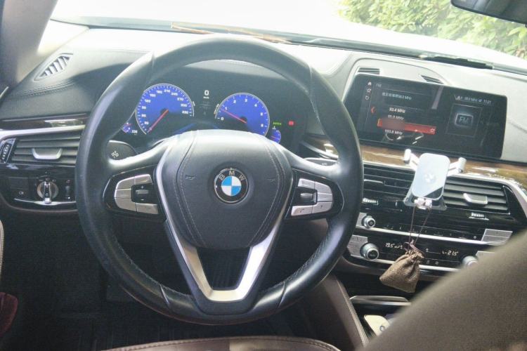 Used BMW 5 Series 2019 Facelifted 525Li Luxury Package Steering Wheel