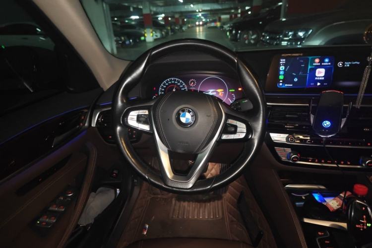 Used BMW 5 Series 2019 525Li Luxury Package Steering Wheel