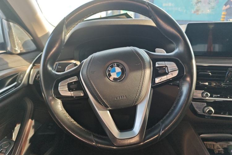 Used BMW 5 Series 2019 Facelifted 530Li Leading Edition M Sport Package Steering Wheel