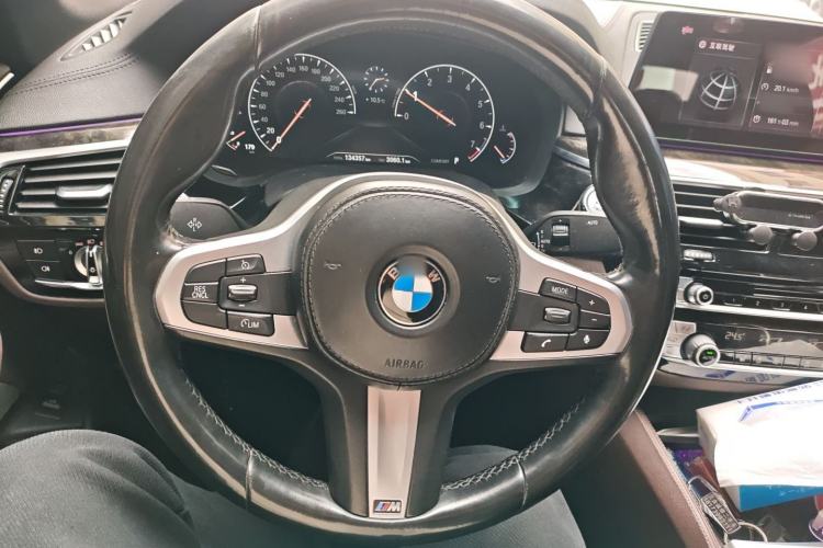 Used BMW 5 Series 2019 525Li M Sport Package Steering Wheel