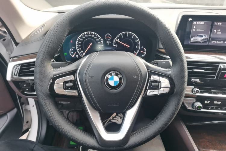 Used BMW 5 Series 2019 525Li Luxury Package Steering Wheel