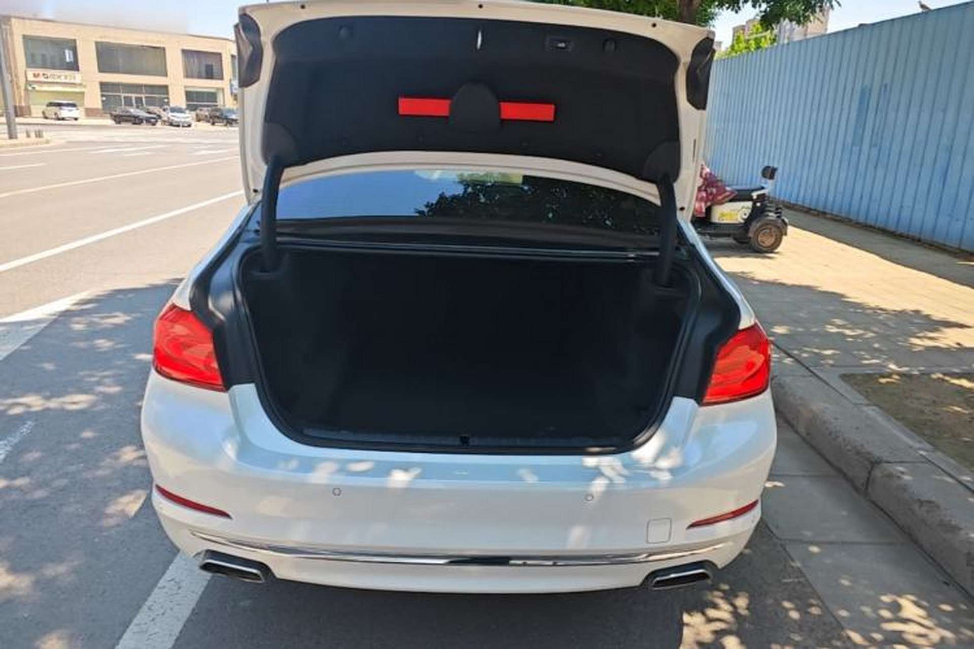 Used BMW 5 Series 2019 Facelifted 525Li Luxury Package Trunk