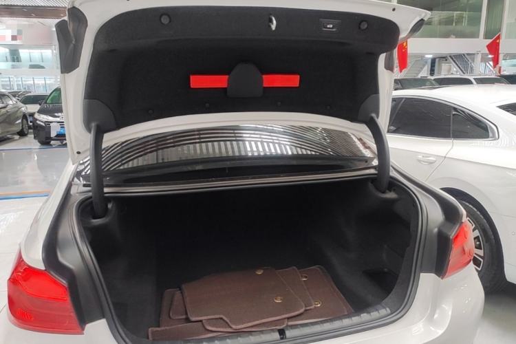 Used BMW 5 Series 2019 Facelifted 525Li Luxury Package Trunk