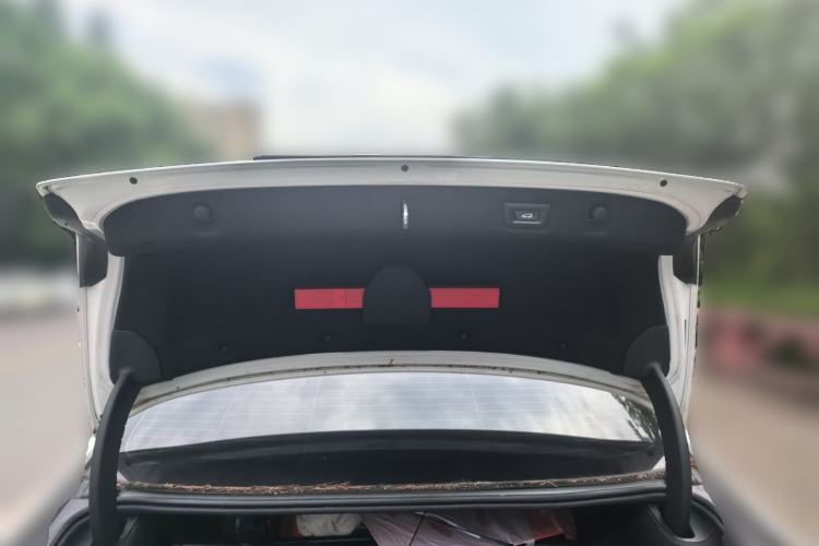 Used BMW 5 Series 2019 525Li M Sport Package Trunk