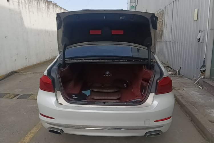 Used BMW 5 Series 2019 Facelifted 530Li Luxury Edition Premium Package Trunk
