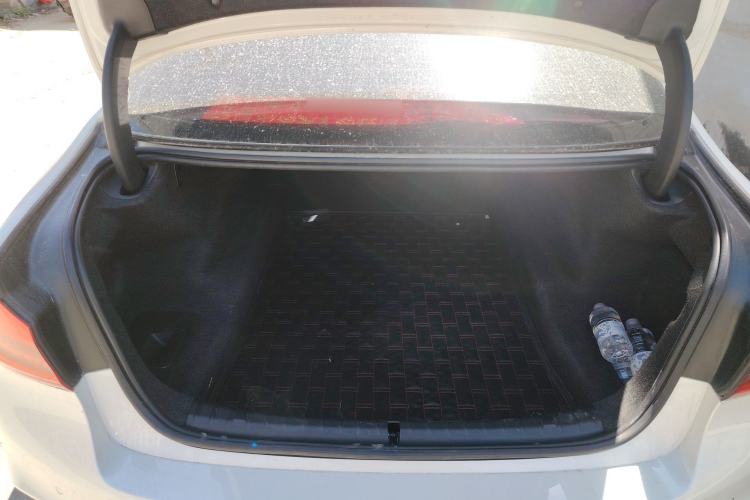 Used BMW 5 Series 2019 525Li M Sport Package Trunk