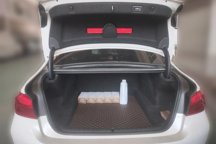 Used BMW 5 Series 2019 Facelifted 530Li Leading Edition Luxury Package Trunk