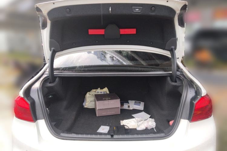 Used BMW 5 Series 2019 525Li M Sport Package Trunk