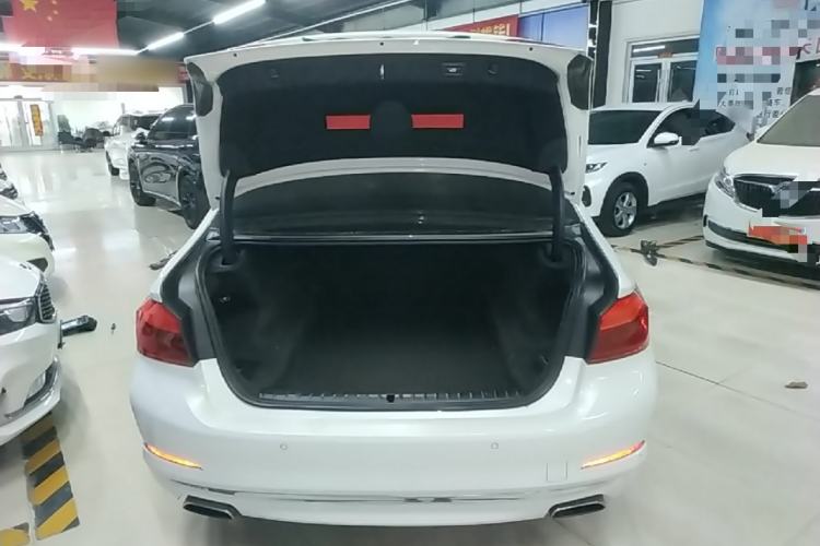Used BMW 5 Series 2019 525Li Luxury Package Trunk