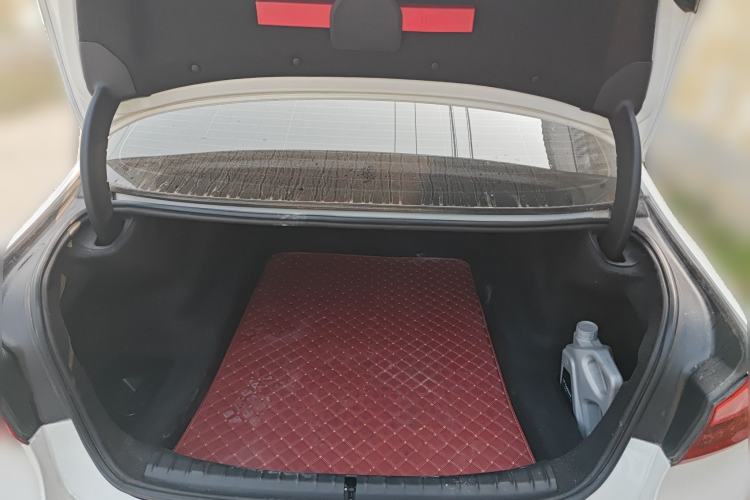 Used BMW 5 Series 2019 530Li Leading Model M Sport Package Trunk