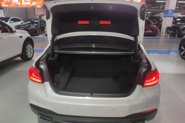 Used BMW 5 Series 2019 530Li Leading Model M Sport Package Trunk
