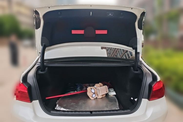 Used BMW 5 Series 2019 525Li Luxury Package Trunk