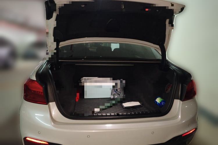 Used BMW 5 Series 2019 Facelifted 530Li Leading Edition M Sport Package Trunk