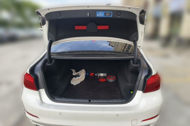 Used BMW 5 Series 2019 Facelifted 525Li Luxury Package Trunk