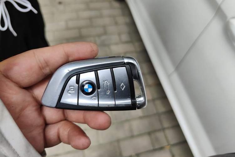 Used BMW 5 Series 2019 525Li M Sport Package Vehicle Key