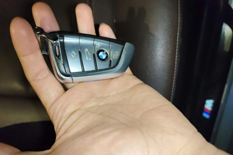 Used BMW 5 Series 2019 Restyled 525Li M Sport Package Vehicle Key