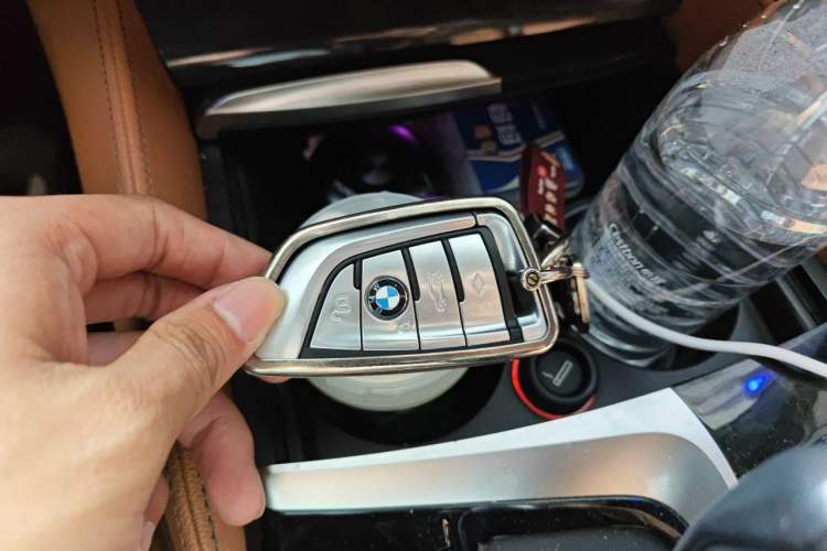 Used BMW 5 Series 2019 530Li Leading Model M Sport Package Vehicle Key