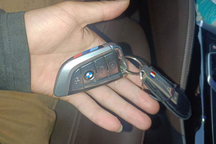 Used BMW 5 Series 2019 525Li M Sport Package Vehicle Key