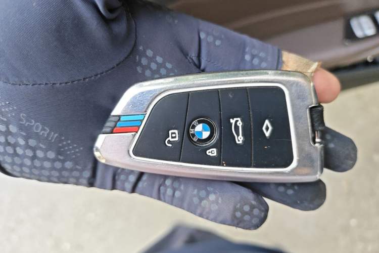 Used BMW 5 Series 2019 525Li M Sport Package Vehicle Key