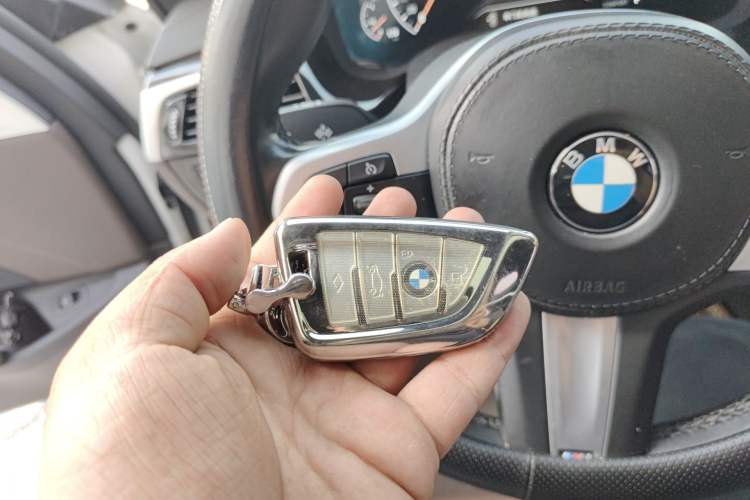 Used BMW 5 Series 2019 Restyled 525Li M Sport Package Vehicle Key