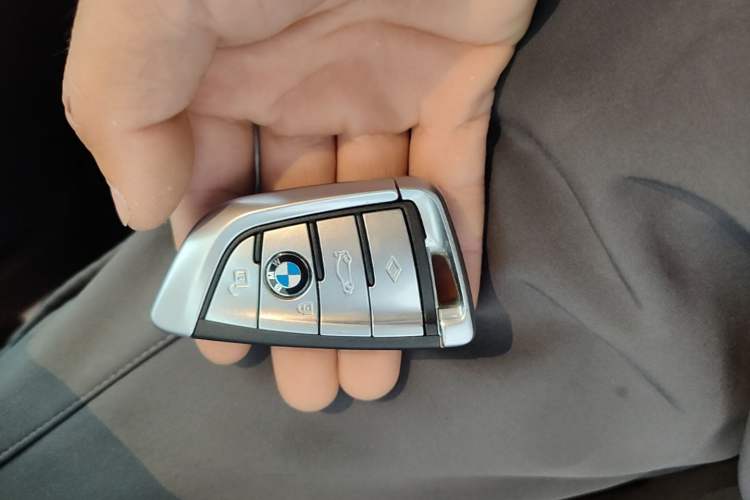Used BMW 5 Series 2019 525Li M Sport Package Vehicle Key