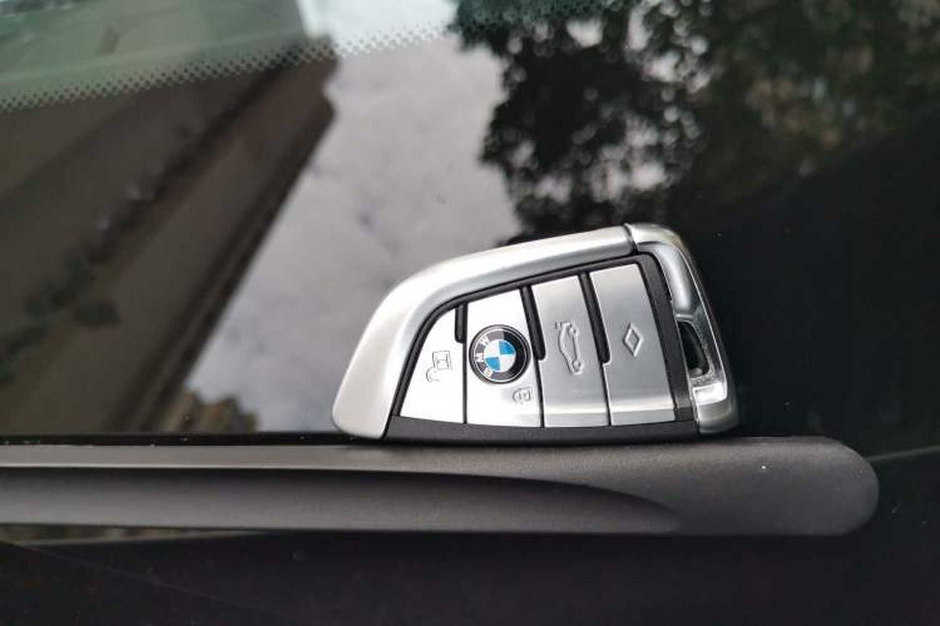 Used BMW 5 Series 2019 530Li Leading Model M Sport Package Vehicle Key