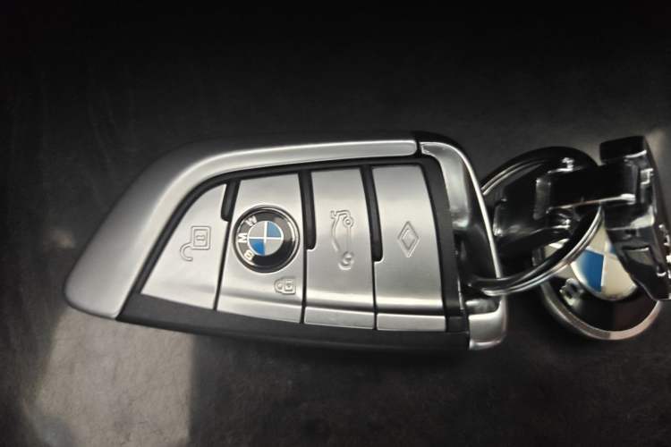 Used BMW 5 Series 2019 525Li M Sport Package Vehicle Key