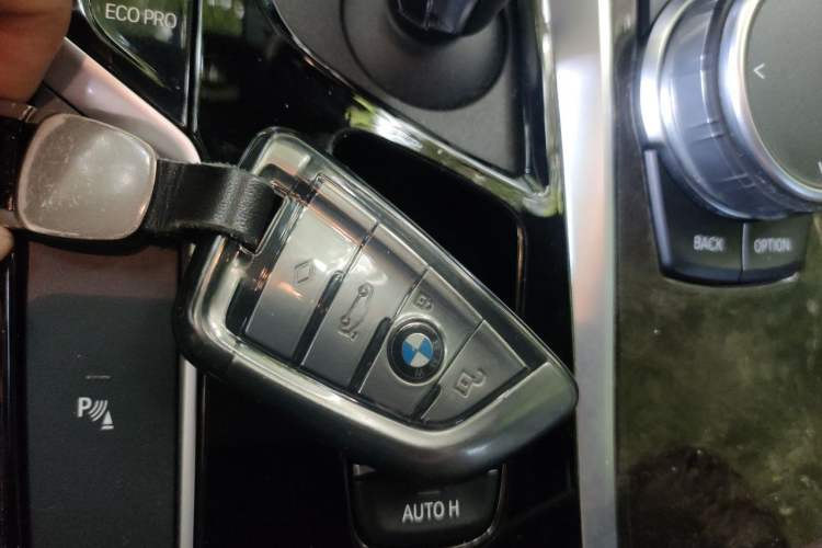 Used BMW 5 Series 2019 Restyled 525Li M Sport Package Vehicle Key