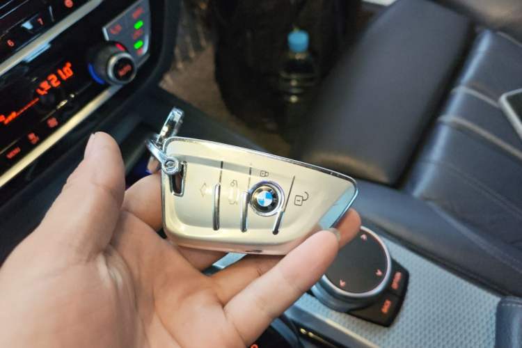 Used BMW 5 Series 2019 Restyled 525i M Sport Package Vehicle Key