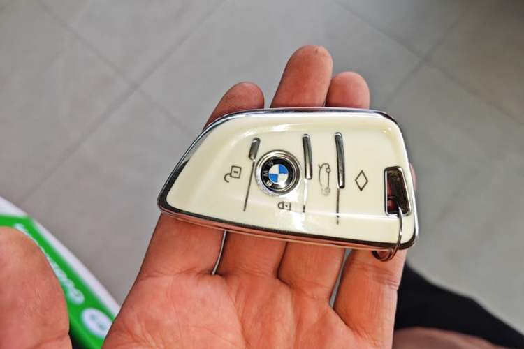 Used BMW 5 Series 2019 530Li Leading Model M Sport Package Vehicle Key