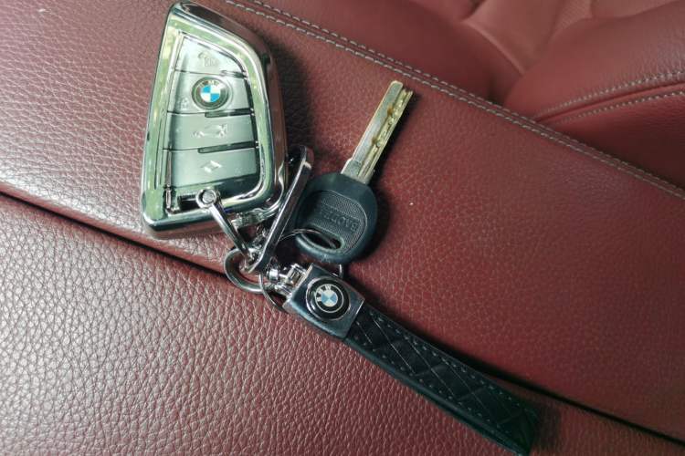 Used BMW 5 Series 2019 530Li Leading Model M Sport Package Vehicle Key
