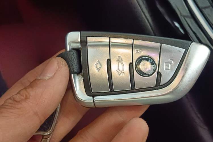 Used BMW 5 Series 2019 530Li Leading Model M Sport Package Vehicle Key
