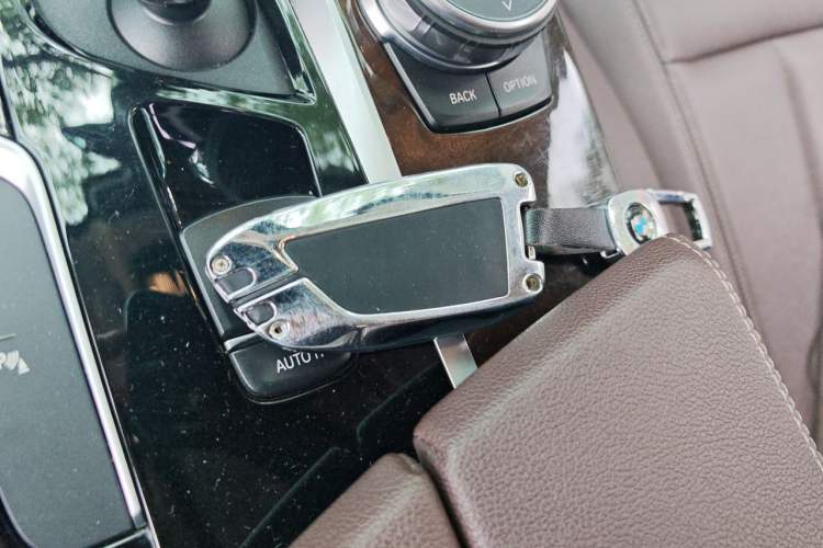 Used BMW 5 Series 2019 525Li Luxury Package Vehicle Key