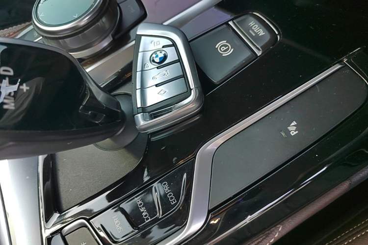 Used BMW 5 Series 2019 525Li Luxury Package Vehicle Key