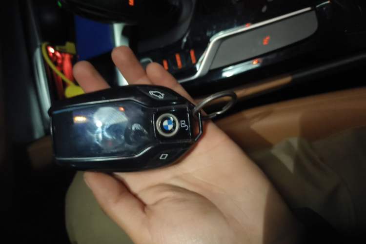 Used BMW 5 Series 2019 525i M Sport Package Vehicle Key