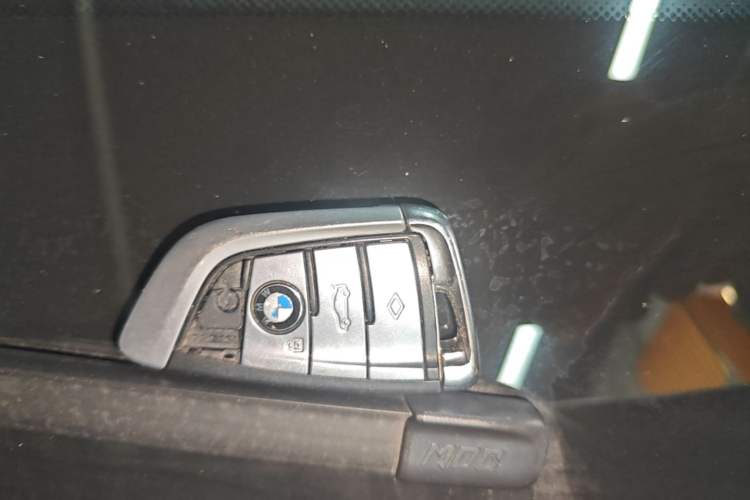 Used BMW 5 Series 2019 525Li Luxury Package Vehicle Key